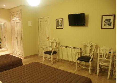 Hostal-Cafe Gutgreco Sonseca Quarto foto